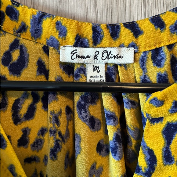 Emma & Olivia Leopard Print Sleeveless Top Medium - Picture 2 of 4